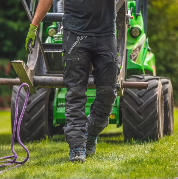 Breatheflex Pro AT4070 Motorsågsbyxor Class 1 Svart - Arbortec
