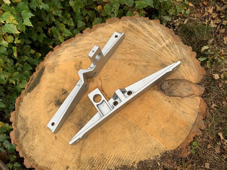 Ändfästen 2st reservbeslag av gjuten aluminium