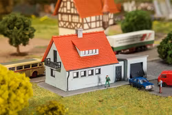 FA232519/533 - Villa med garage - Faller N