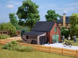 AU11408 - Lagerbyggnad med garage - Auhagen H0