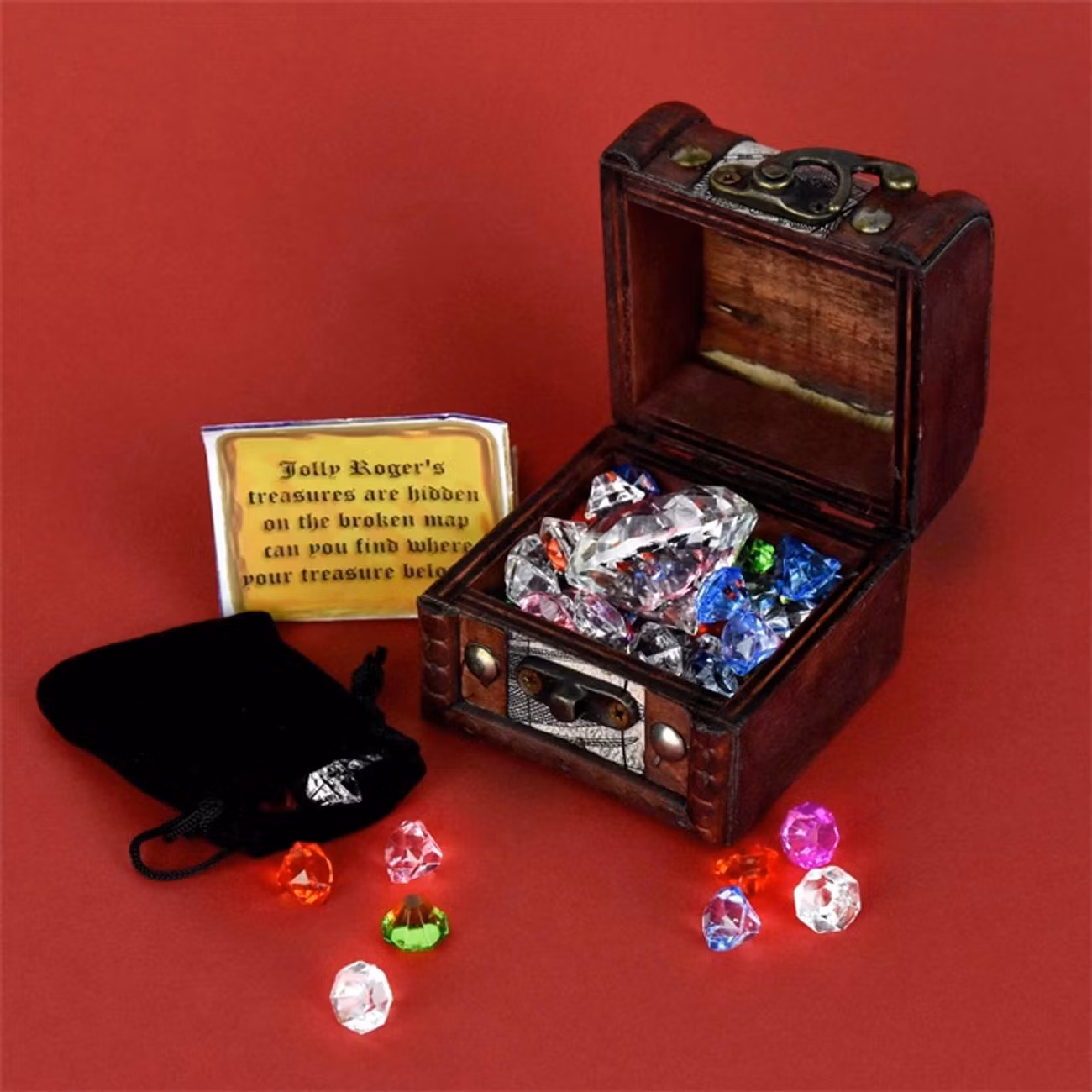 Piratkista med Ädelstenar