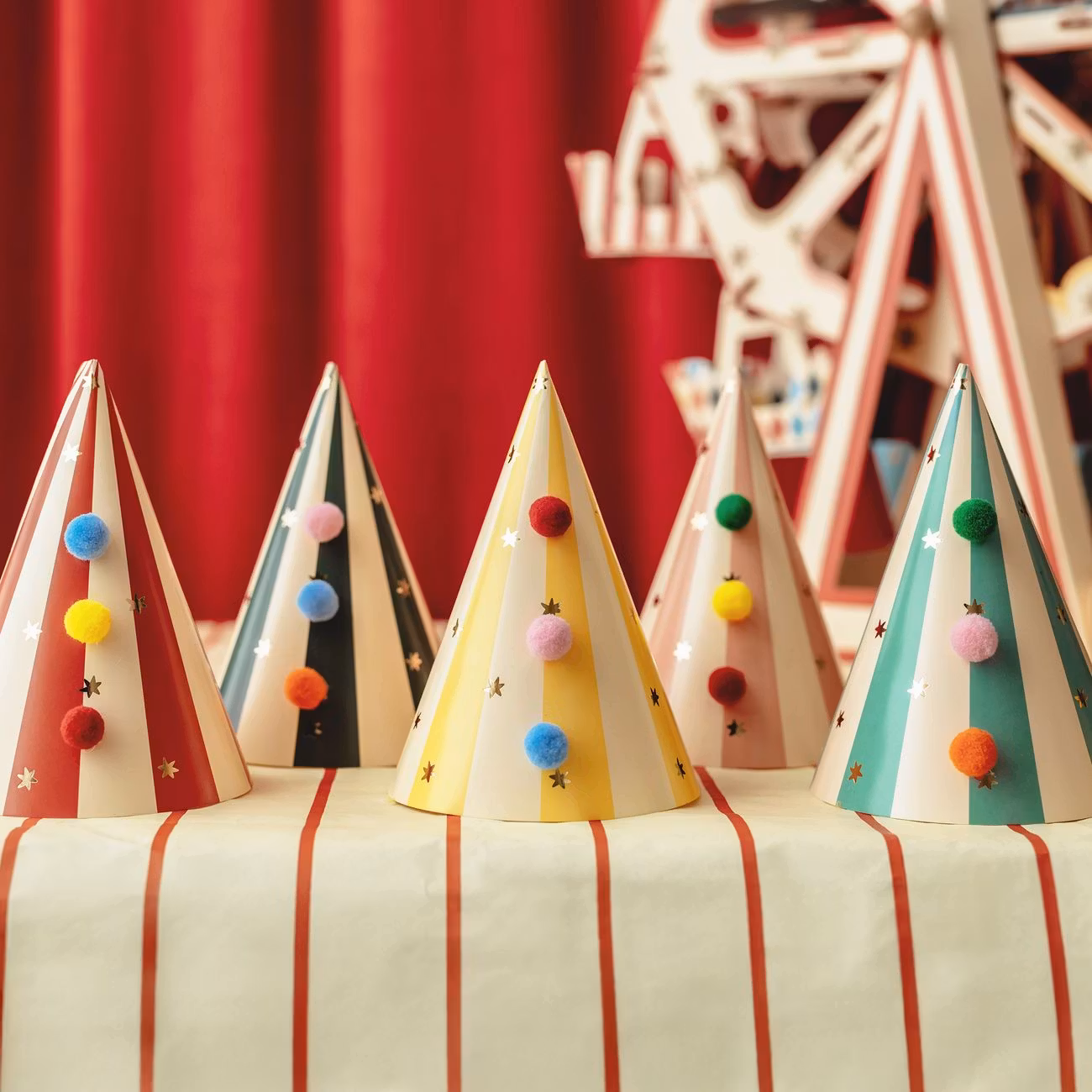 Partyhattar Pom Pom Cirkus