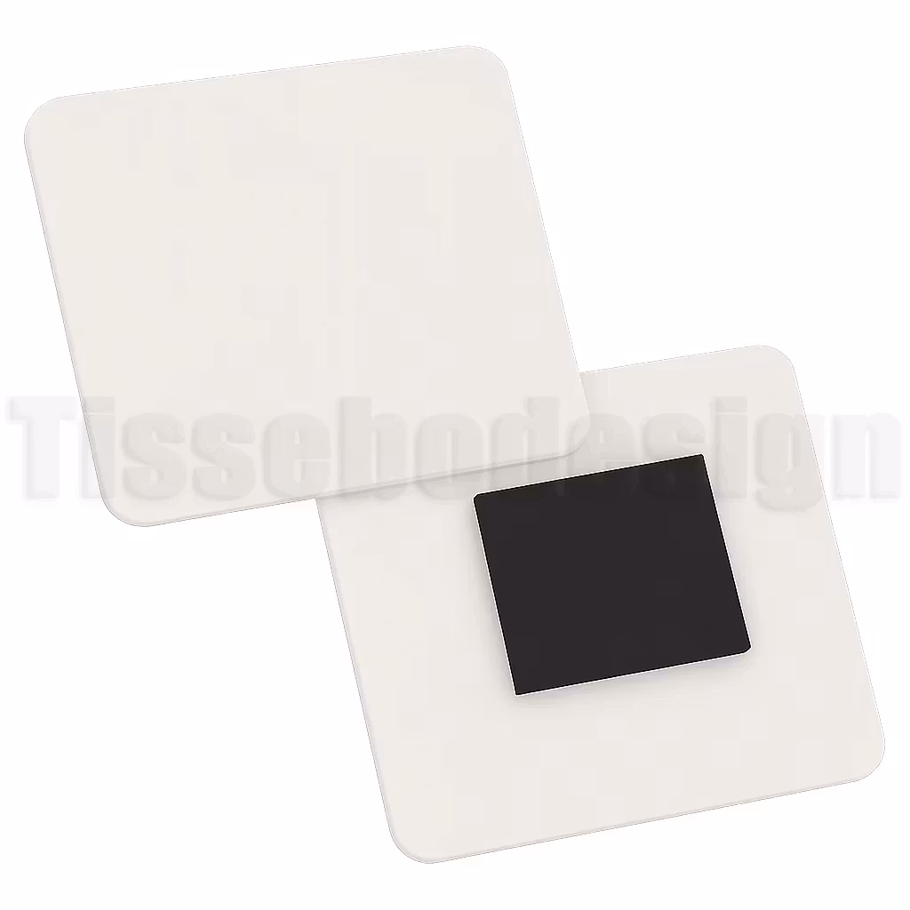 Kvadratisk magnet i vit färg som visar både fram- och baksida, där framsidan är blank vit och baksidan har en svart magnetisk yta – används som visningsbild för magnetens konstruktion