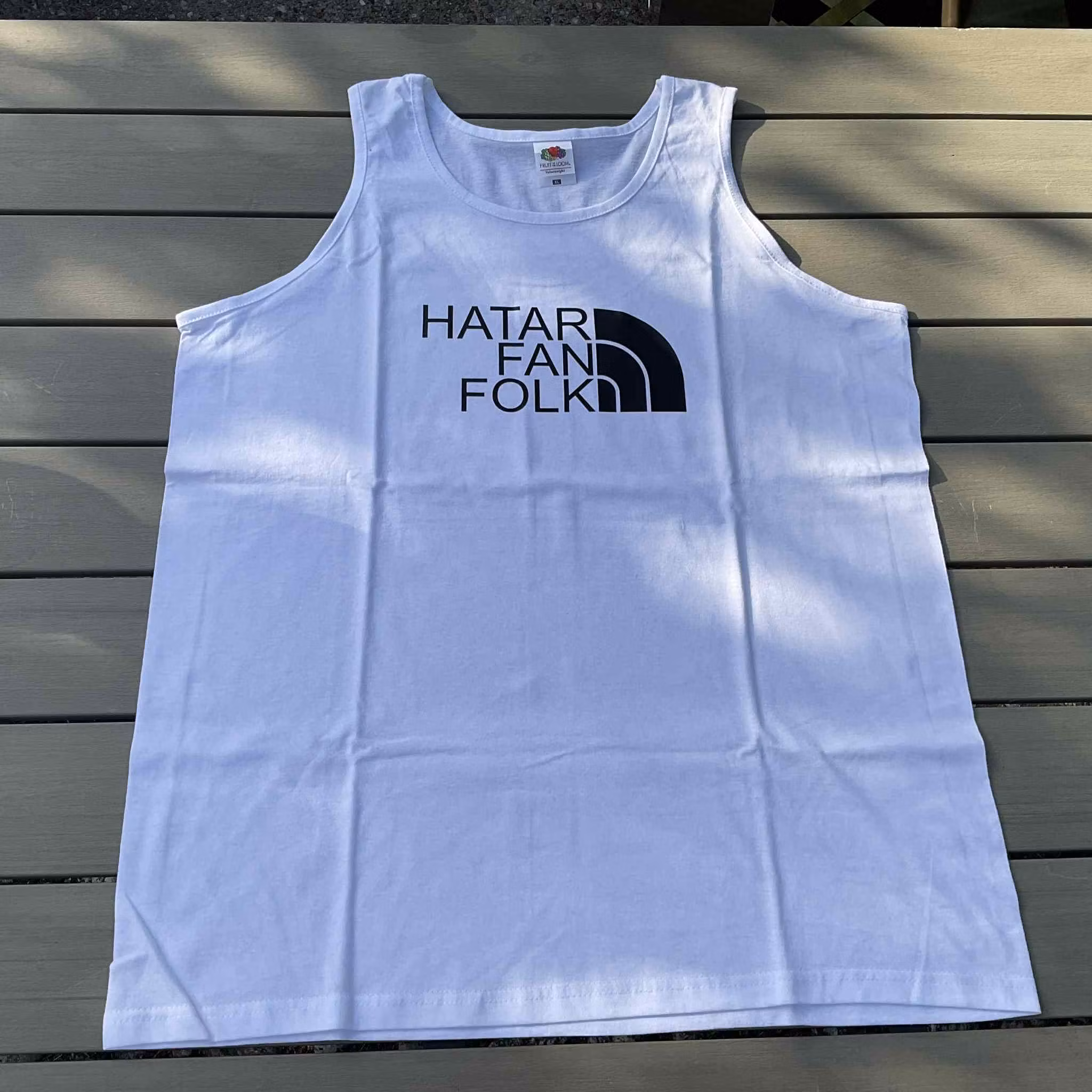 Linne med texten hatar fan folk i grafisk båge – limited edition-tryck med attityd