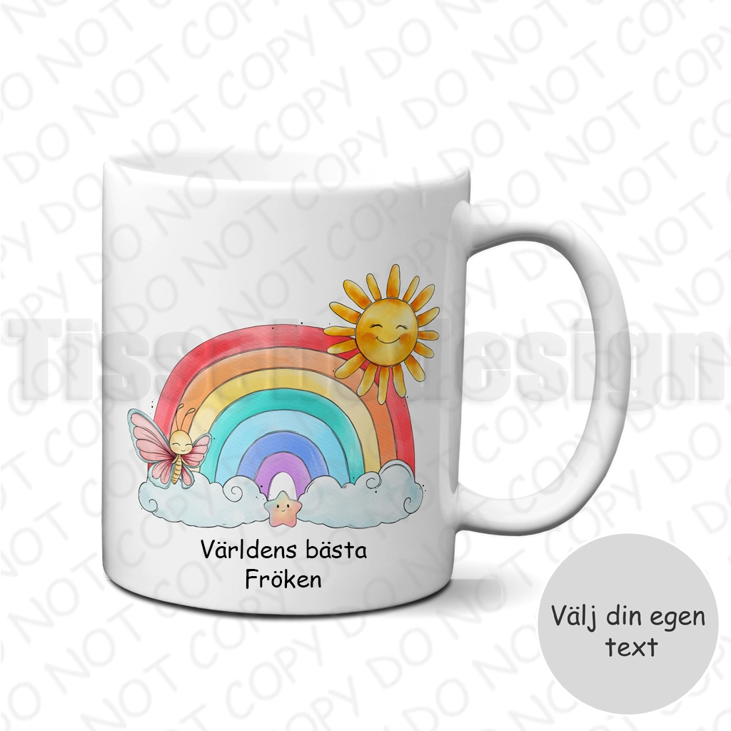 Mugg med regnbåge, sol och fjäril – valfri text