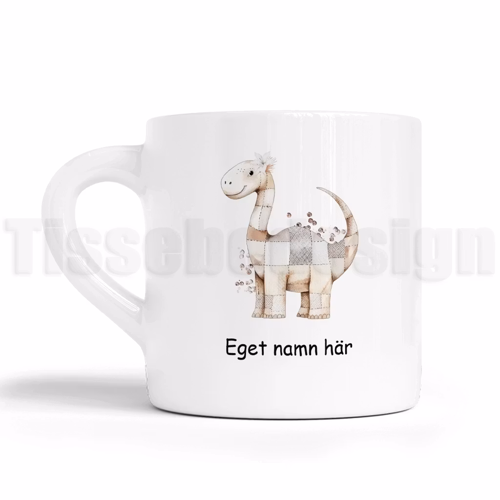 Barnmugg med beige dinosauriemotiv och blomma samt möjlighet att lägga till eget namn.