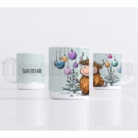 Julmugg – Highland calf med julkulor och valfri text