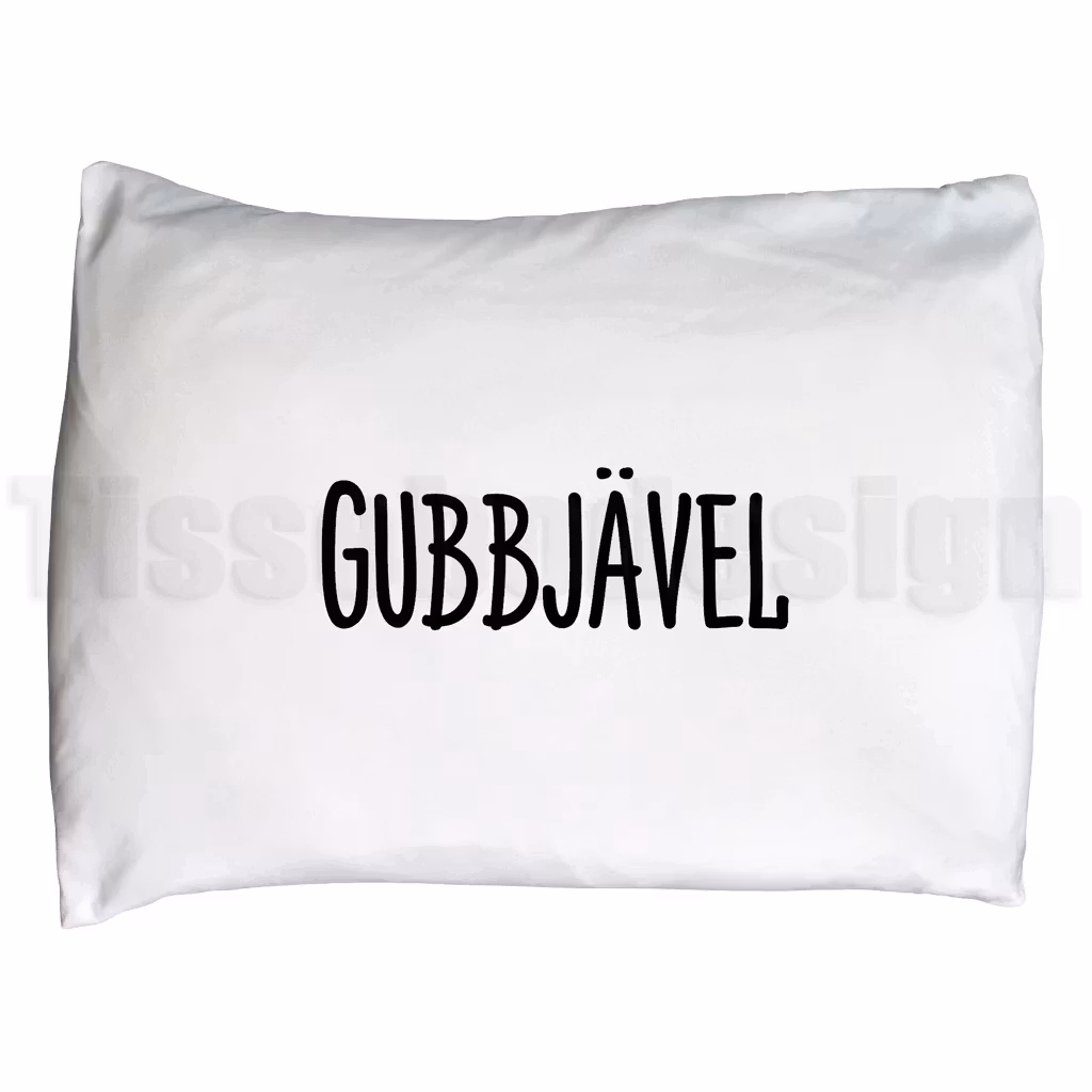 Örngott med texten GUBBJÄVEL i handskriven stil