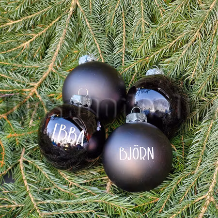 Julkula Med Namn - Svart - Glas - 6 - 8 cm