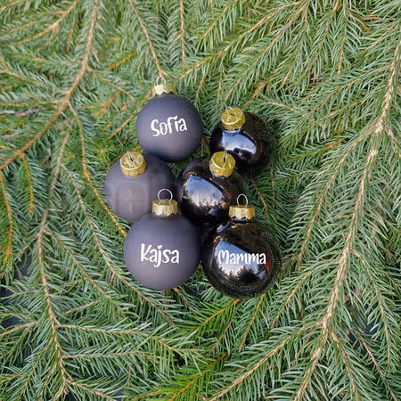 Julkula Med Namn - Svart - Glas - 6 - 8 cm