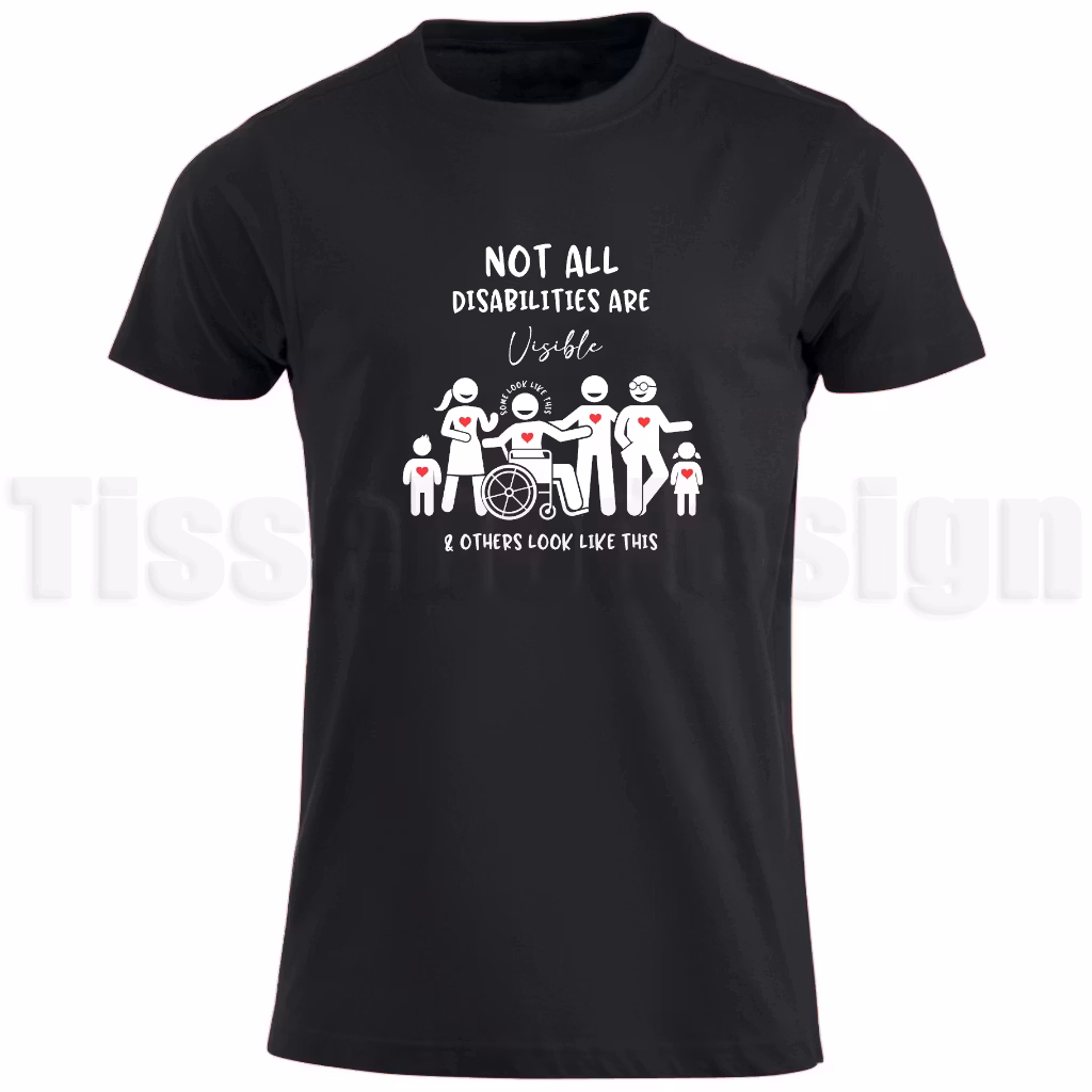 T-shirt med texten Not all disabilities are visible och figurer med hjärtan – budskap om synliggörande och respekt