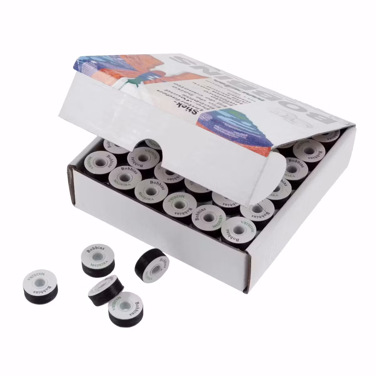 Förspolade bobbins med text Madeira på spolens topp