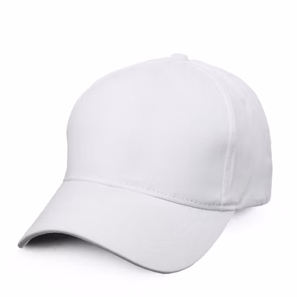Vit keps med klassiskt kameratryck, justerbar storlek och stilren design. Välj tryckfärg från färgkartan för en personlig touch.