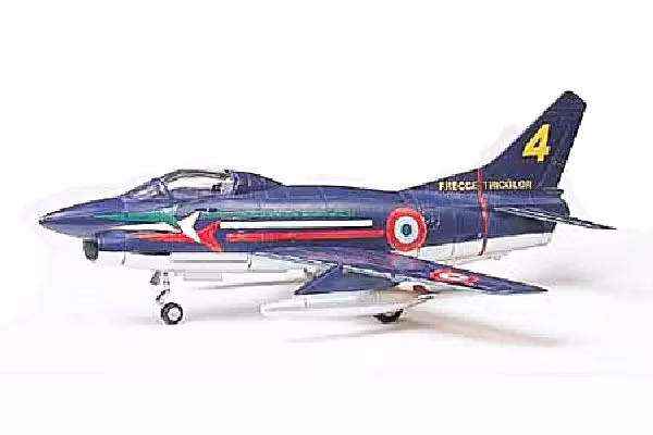 Model Fiat G.91/R1/R4 Fighter plane