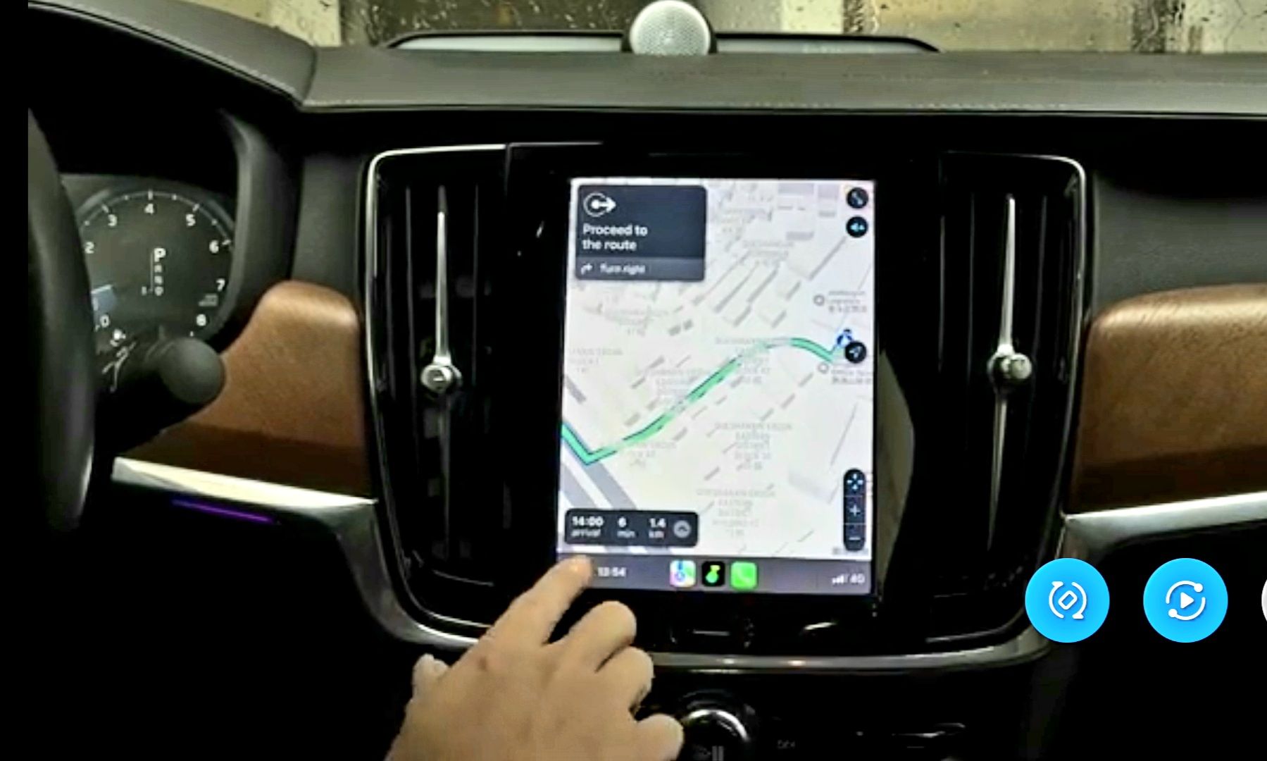 Android 13  carplay & Android auto Box,  Volvo EX40( 2024--2025) gps,dsp,  wifi, gps,RAM: 8GB ,ROM: 128GB,4G LTE