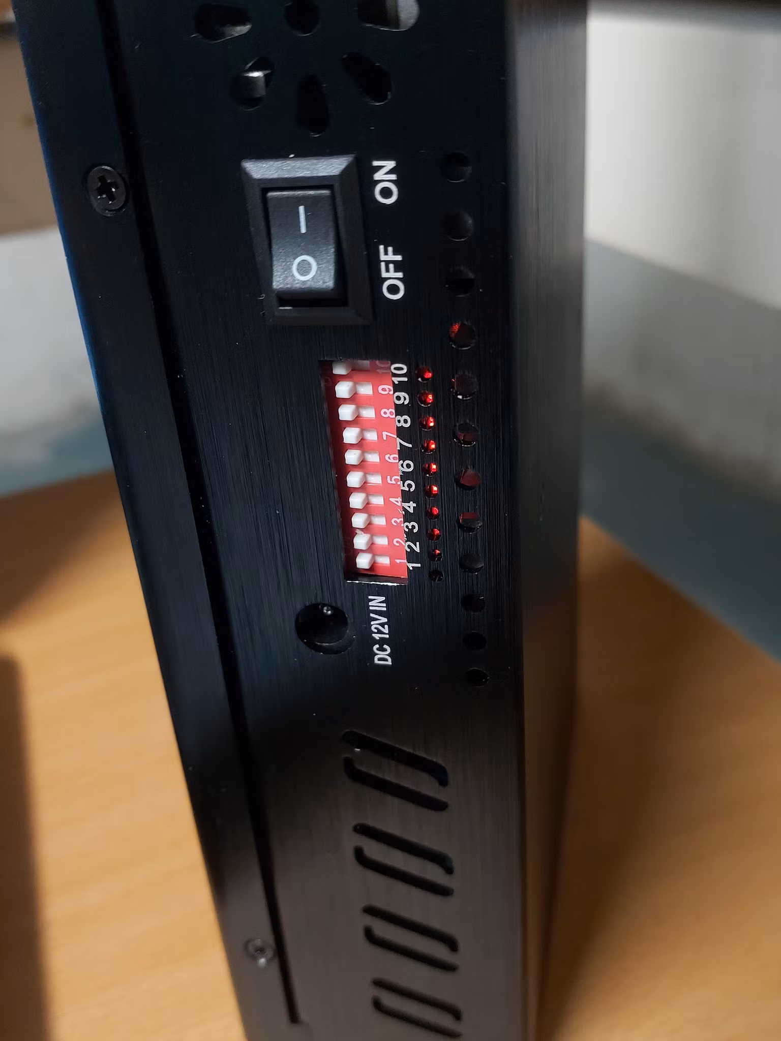 10 kanaler   jammer gsm,3G,4G,5G,wifi ,Gps ,trådlös kamera