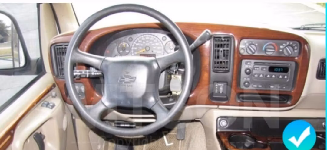 7" android 15 bilstereo  .Chevrolet Silverado/Suburban/Tahoe/Avalanche/        Chevy Classic Pickup Trucks/C/K Pickup Trucks/        Express-Passenger/G Van/Chevy SSR  (2003-2006) gps,carplay, bluetoo