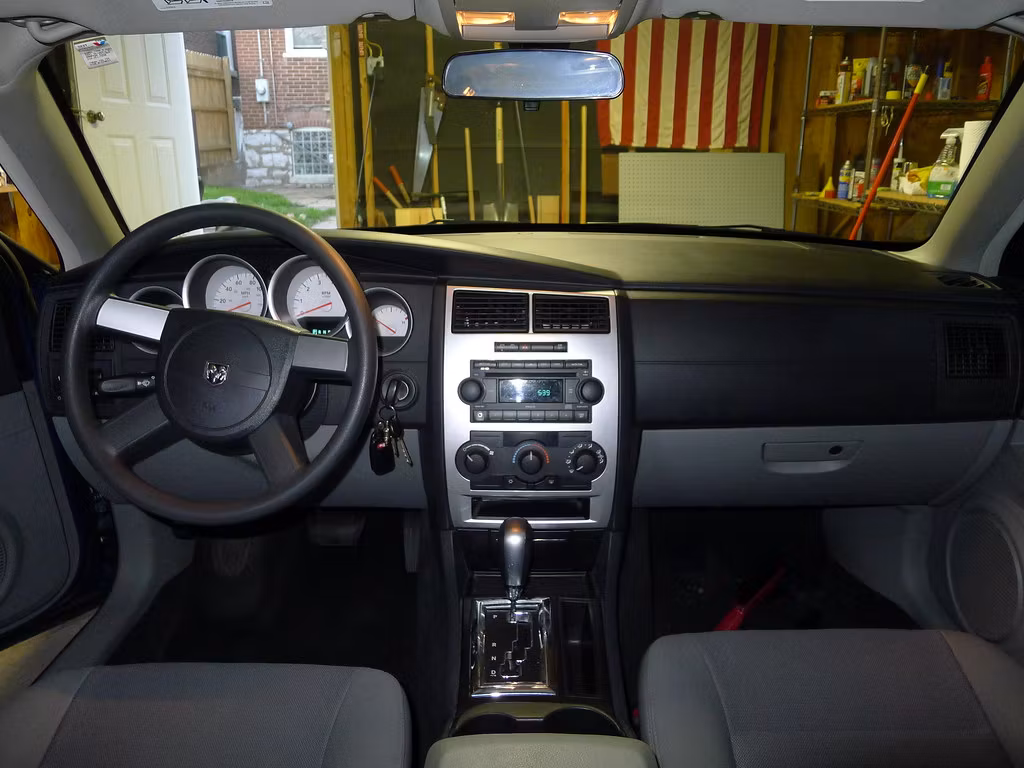 6.95" android 12, bilstereo Dodge Magnum,charger, Ram 1500, Ram2500 (2006---- 2008) gps wifi carplay android auto blåtand rds Dsp Rom: 32GB,RAM: 3 GB, 4G LTE