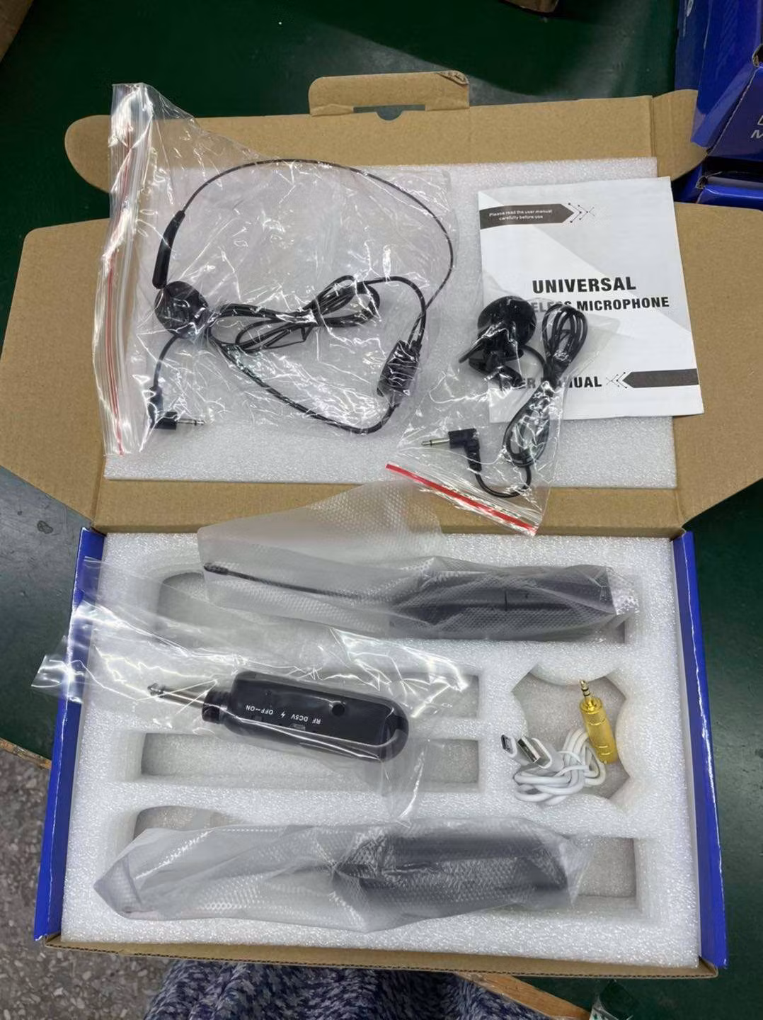 2*50 kanal PLL UHF Headset + clavier mikrofonsystem