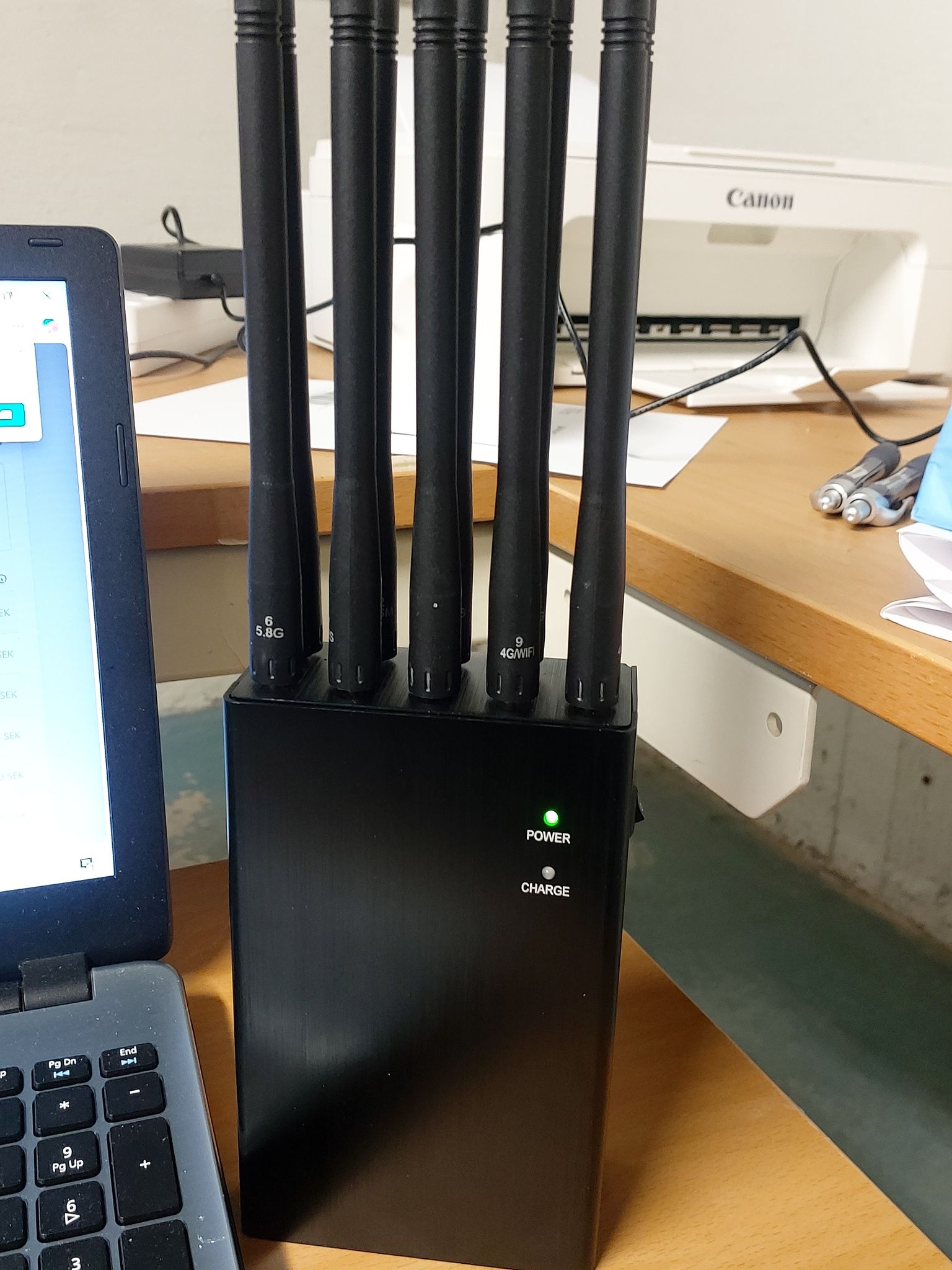 10 kanaler   jammer gsm,3G,4G,5G,wifi ,Gps ,trådlös kamera