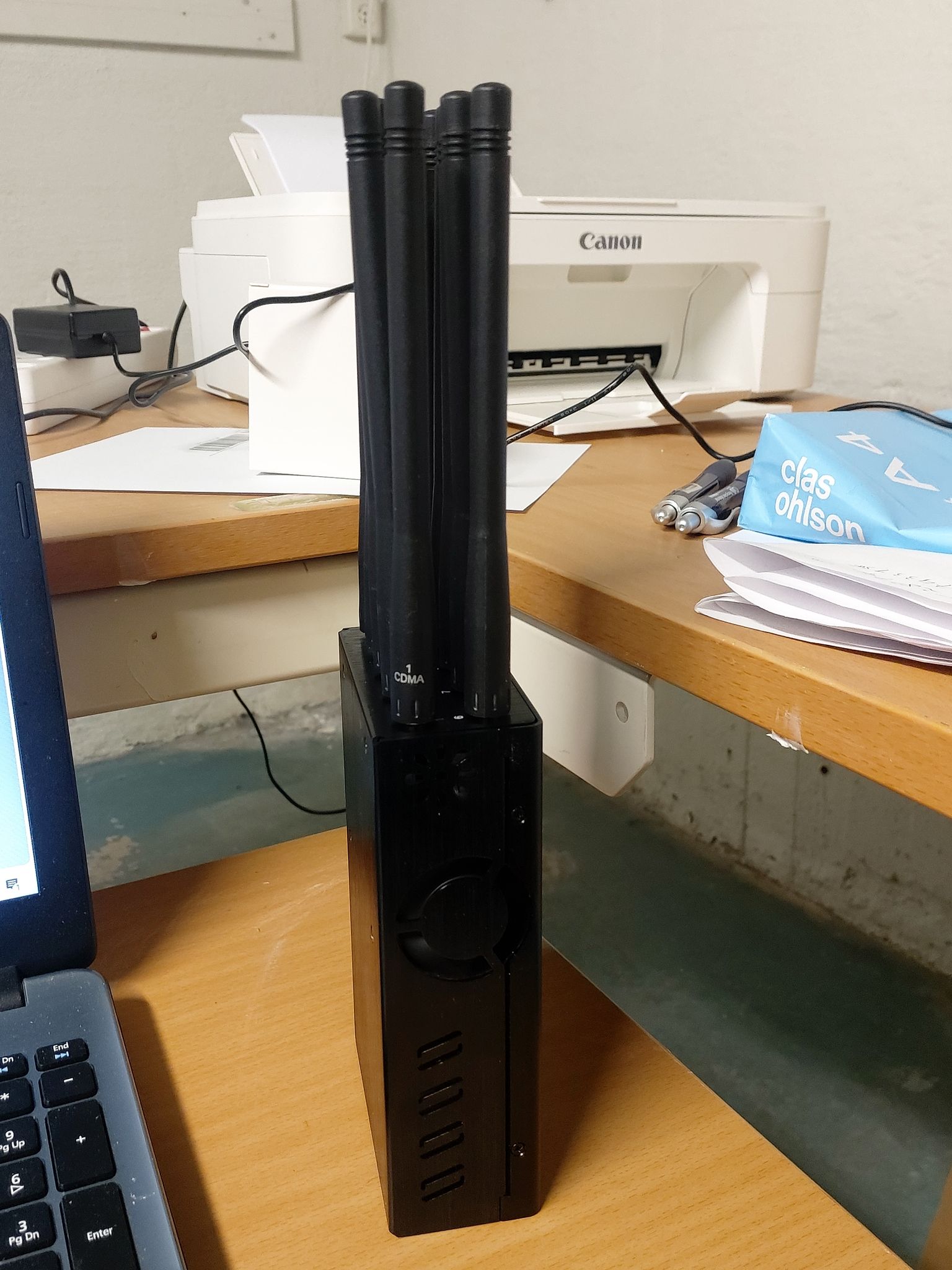 10 kanaler   jammer gsm,3G,4G,5G,wifi ,Gps ,trådlös kamera