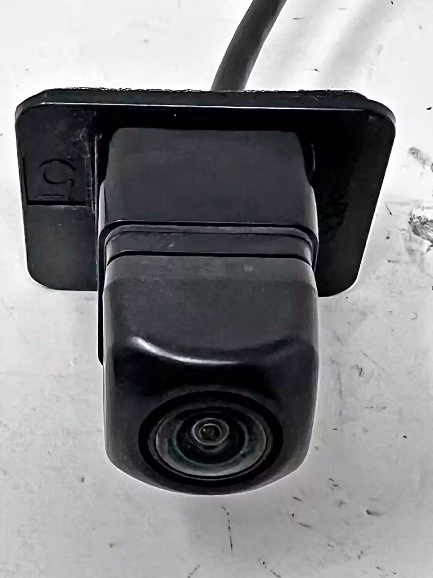 Original Subaru Backkamera OEM 86267FJ000 – Passar Subaru Impreza & XV Crosstrek 2012–2014