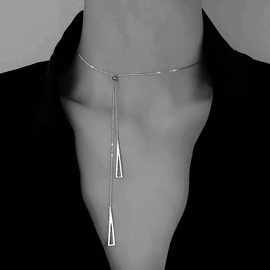 Necklace Triangle