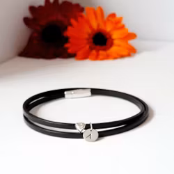 Bracelet heart whit a tag