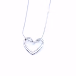 Halsband Twisted Heart