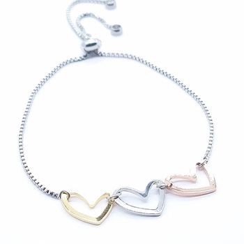 Armband " Tre hjärtan"