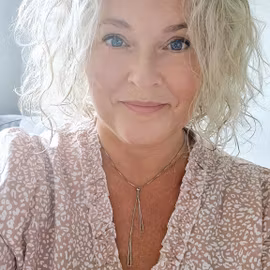 Necklace Triangle