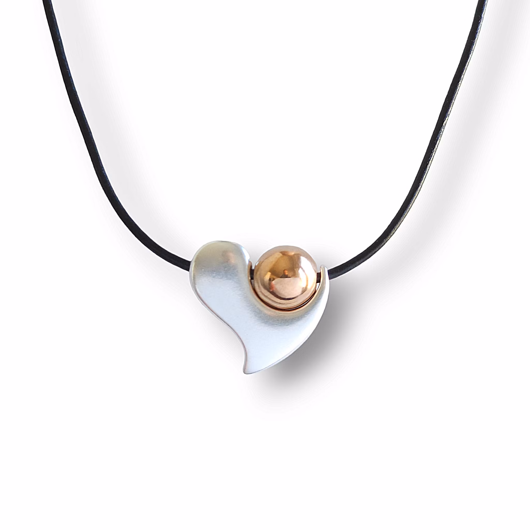 Hjärta med guldpärla läder