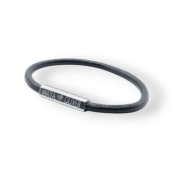 Armband med graverat magnetlås i äkta läder