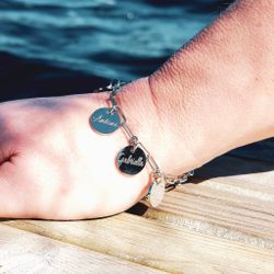 Graverat armband Namnlänk