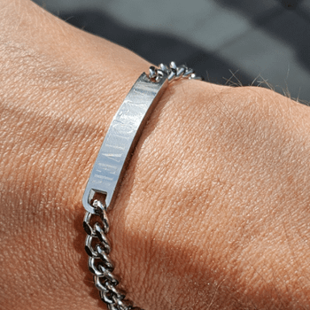 Graverat armband herr