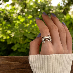 Ring Två Blommor