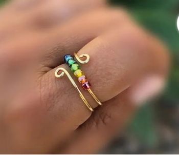 Antistressring med färgade pärlor