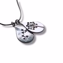 Halsband Maskrosor