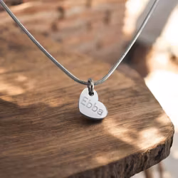 Graverat halsband Dina små Hjärtan