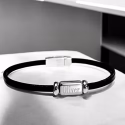 Läderarmband med gravyr