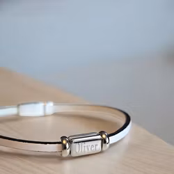 Läderarmband med gravyr