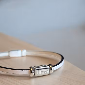 Läderarmband med gravyr