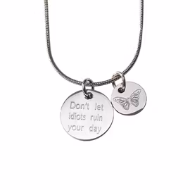 Graverat halsband Idiots