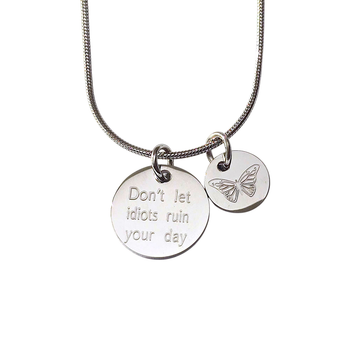 Graverat halsband Idiots