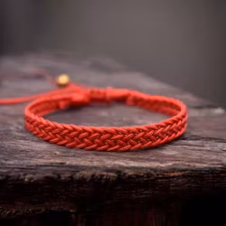 Flätat armband