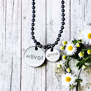 Personligt graverat halsband #Livet