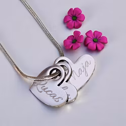 Graverat halsband Dina Hjärtan