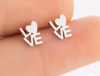 Örhängen LOVE