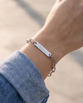 Graverat namnarmband