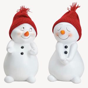 Snögubbe med stickad röd mössa stor